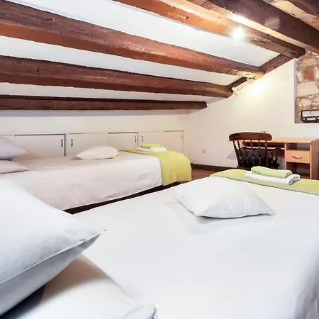 Ap Downtown * Ρόβινι