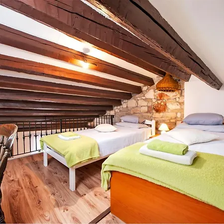 Ap Downtown شقة روفينج